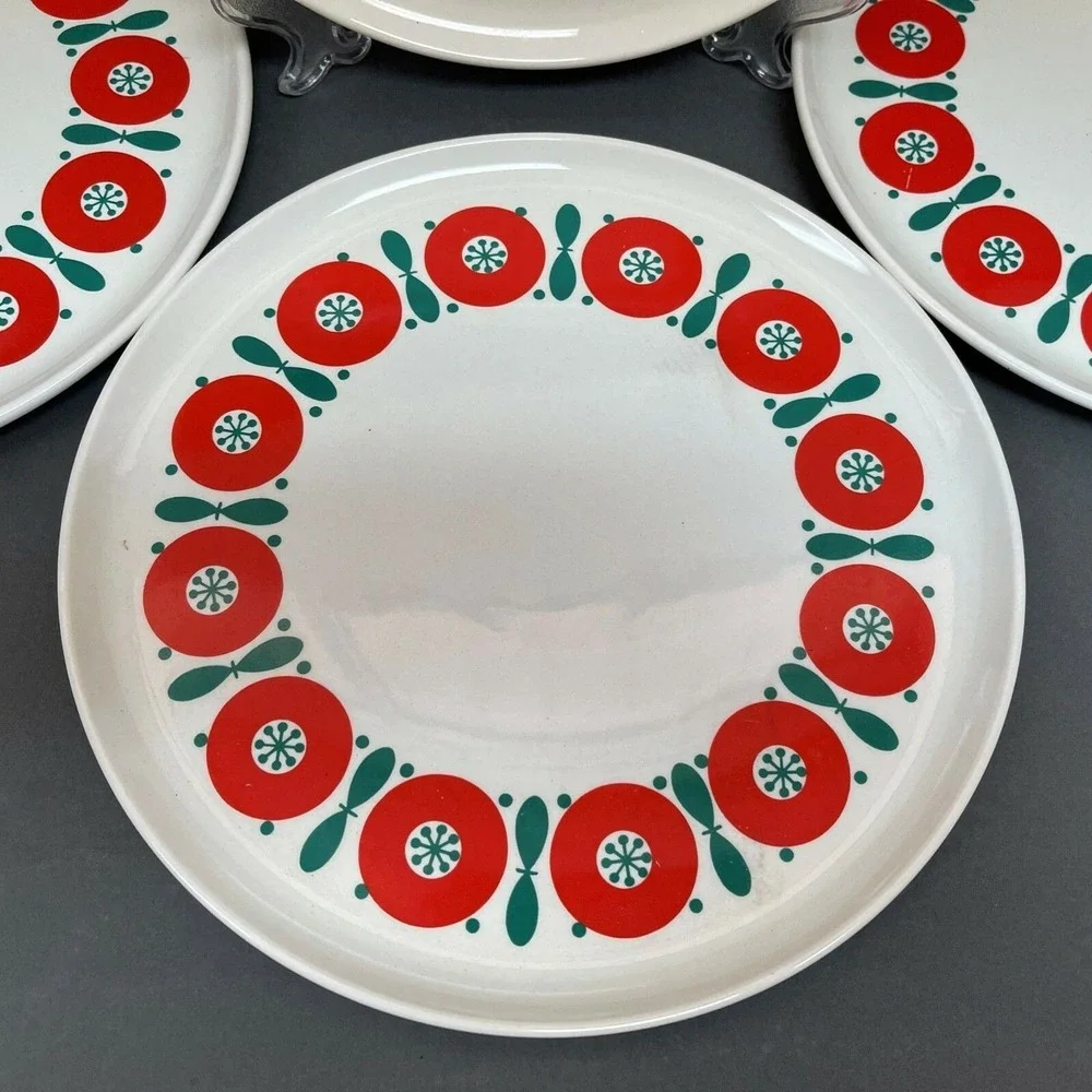 Vintage Anfora Mexico Dinner Plates White Red Green 9 1/2